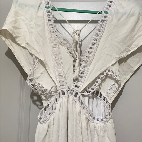 White romper! - Picture 3 of 4